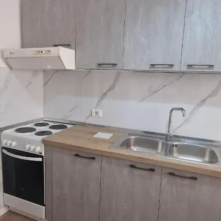 Apartment Osho *