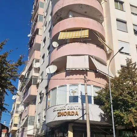 Osho Apartamento Tirana